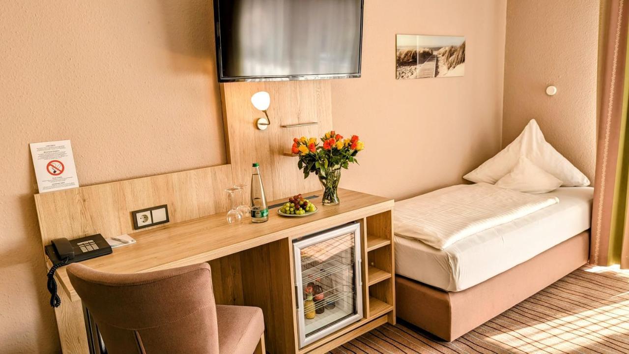 Ambient Hotel Am Europakanal Fürth Esterno foto